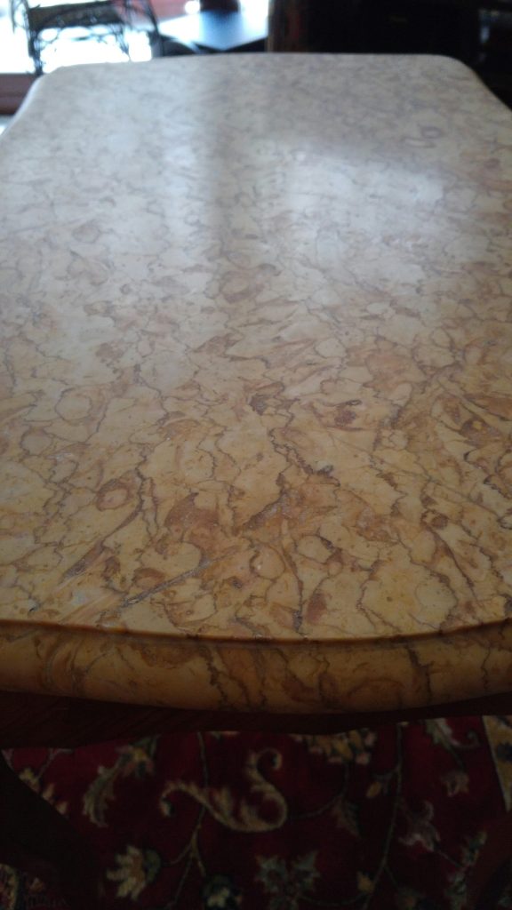 lucidare il marmo macchiato